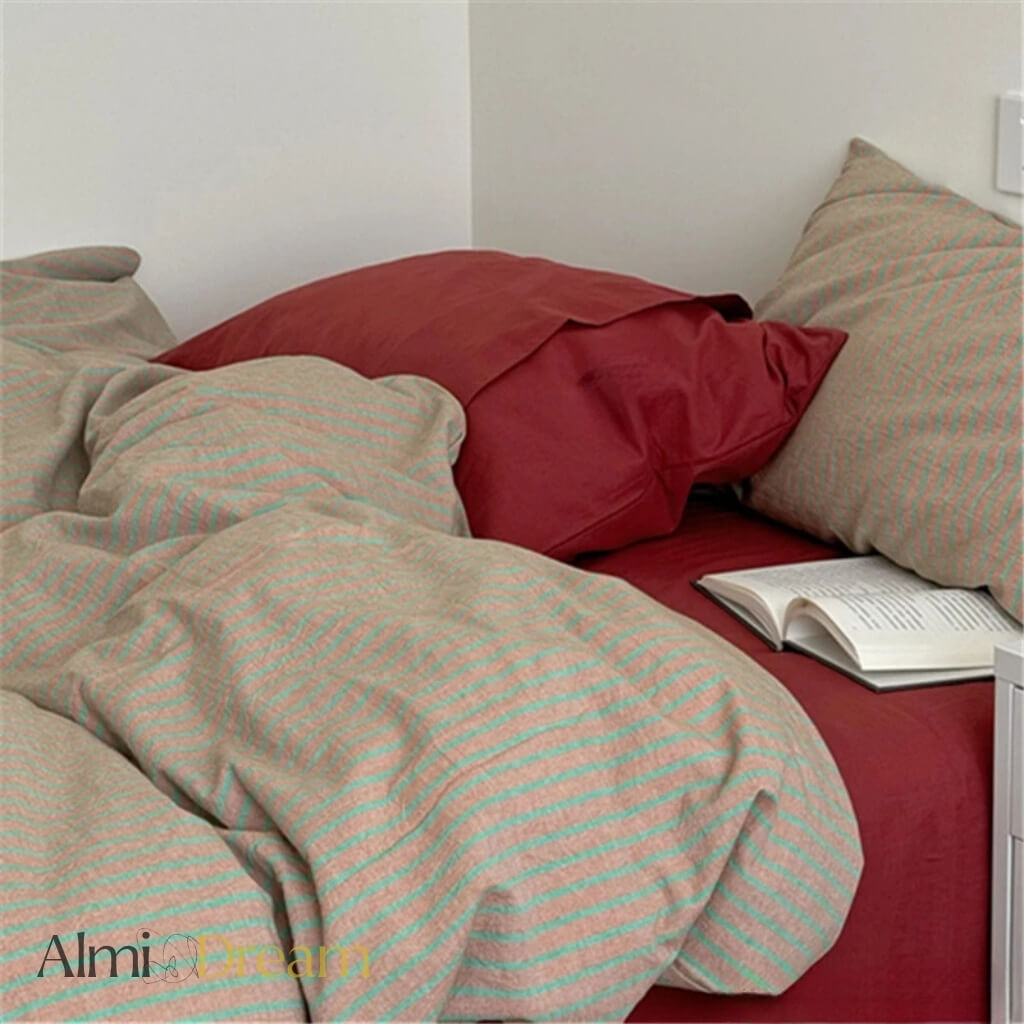 Dreamy Stripe Bedding Set