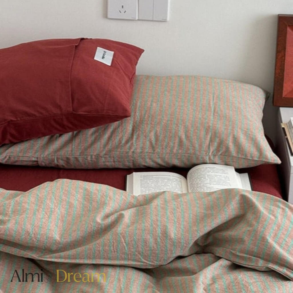 Dreamy Stripe Bedding Set