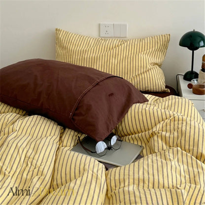 Dreamy Stripe Bedding Set